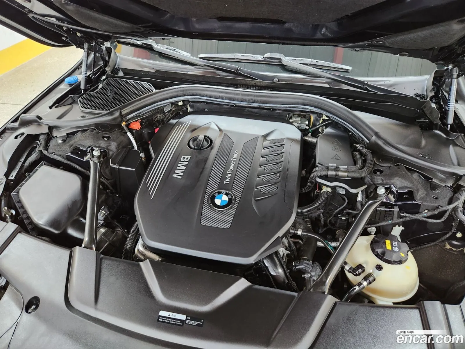BMW 7 Series G11 730D xDrive M Sports - фотография 11985174