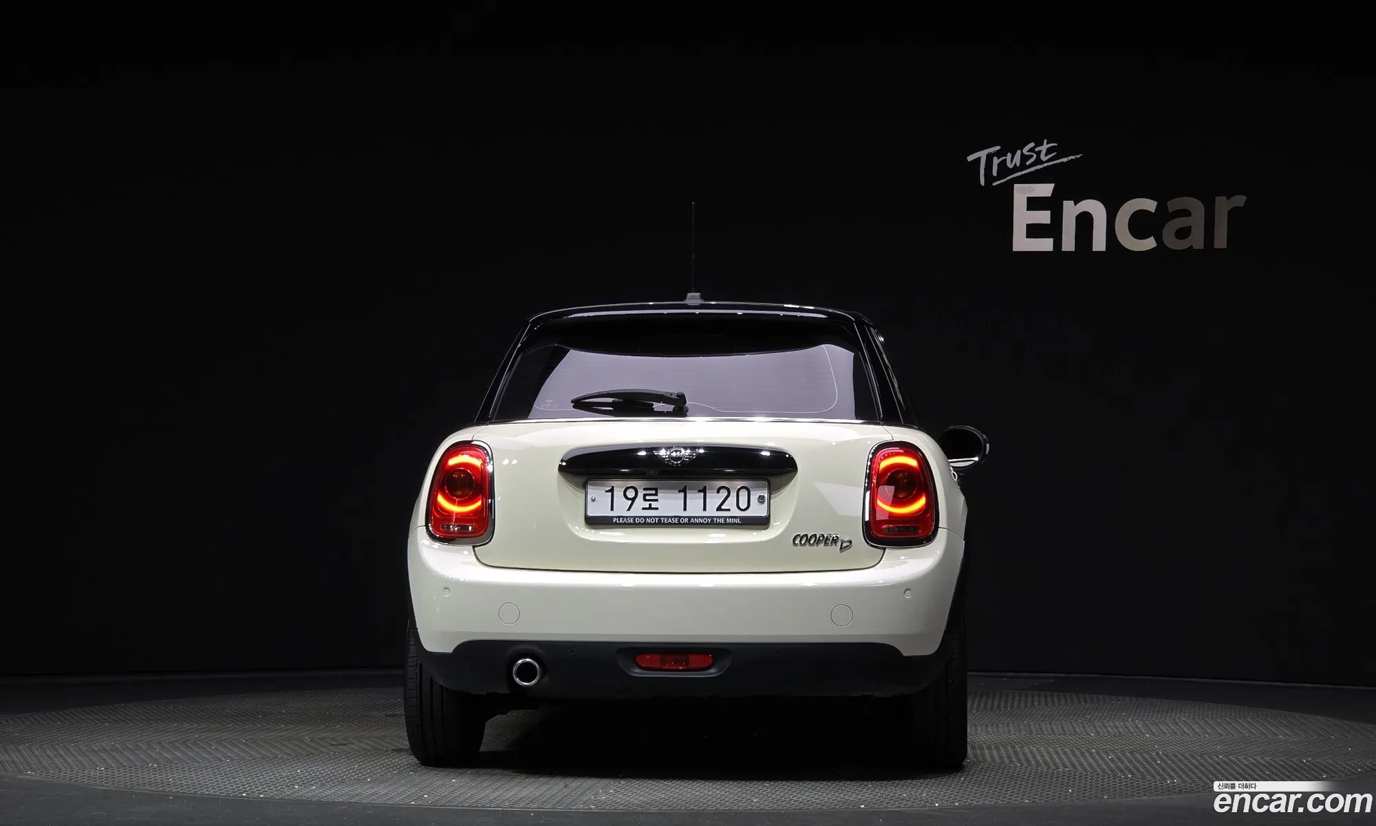 Mini Cooper D 5-Door Basic Model 3Rd Generation - фотография 993040