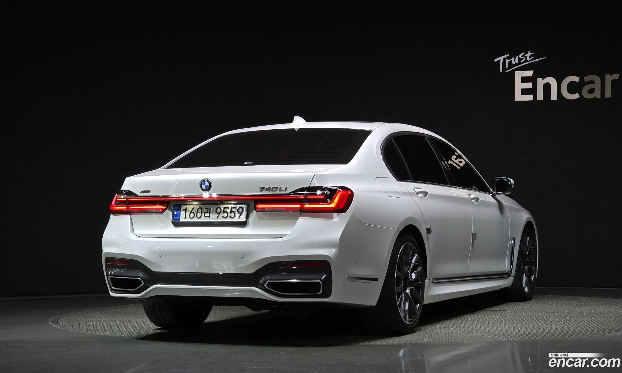 BMW 7 Series G11 740Li xDrive M Sports - фотография 173197