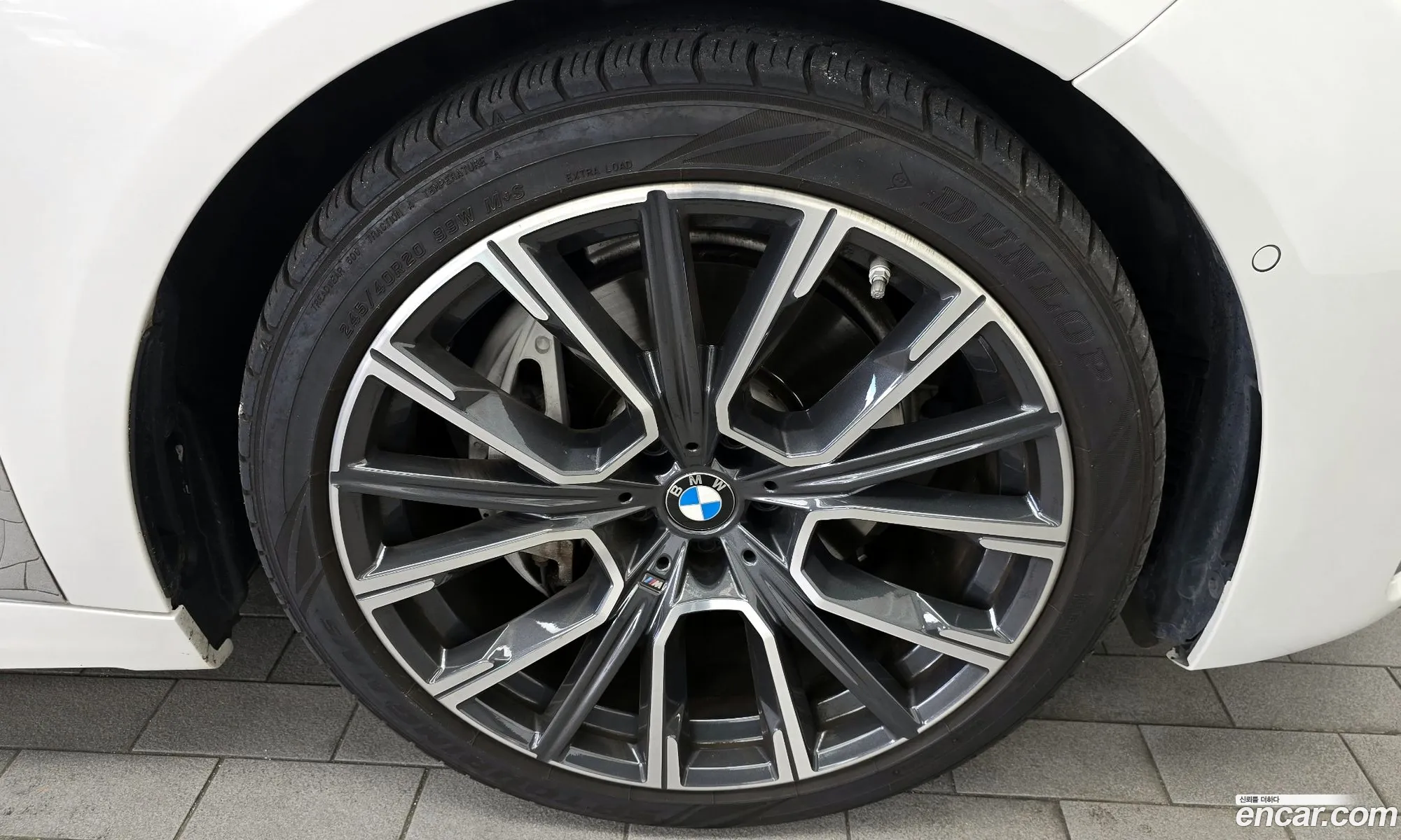 BMW 7 Series G11 740Li xDrive M Sports - фотография 173200