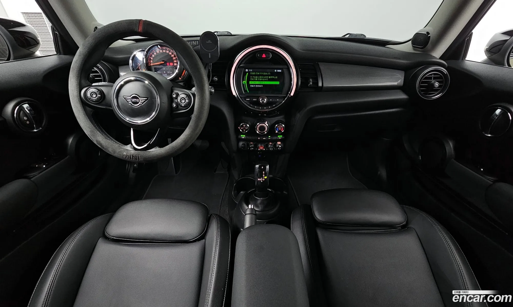 Mini Cooper Basic 3Rd Generation - фотография 804804