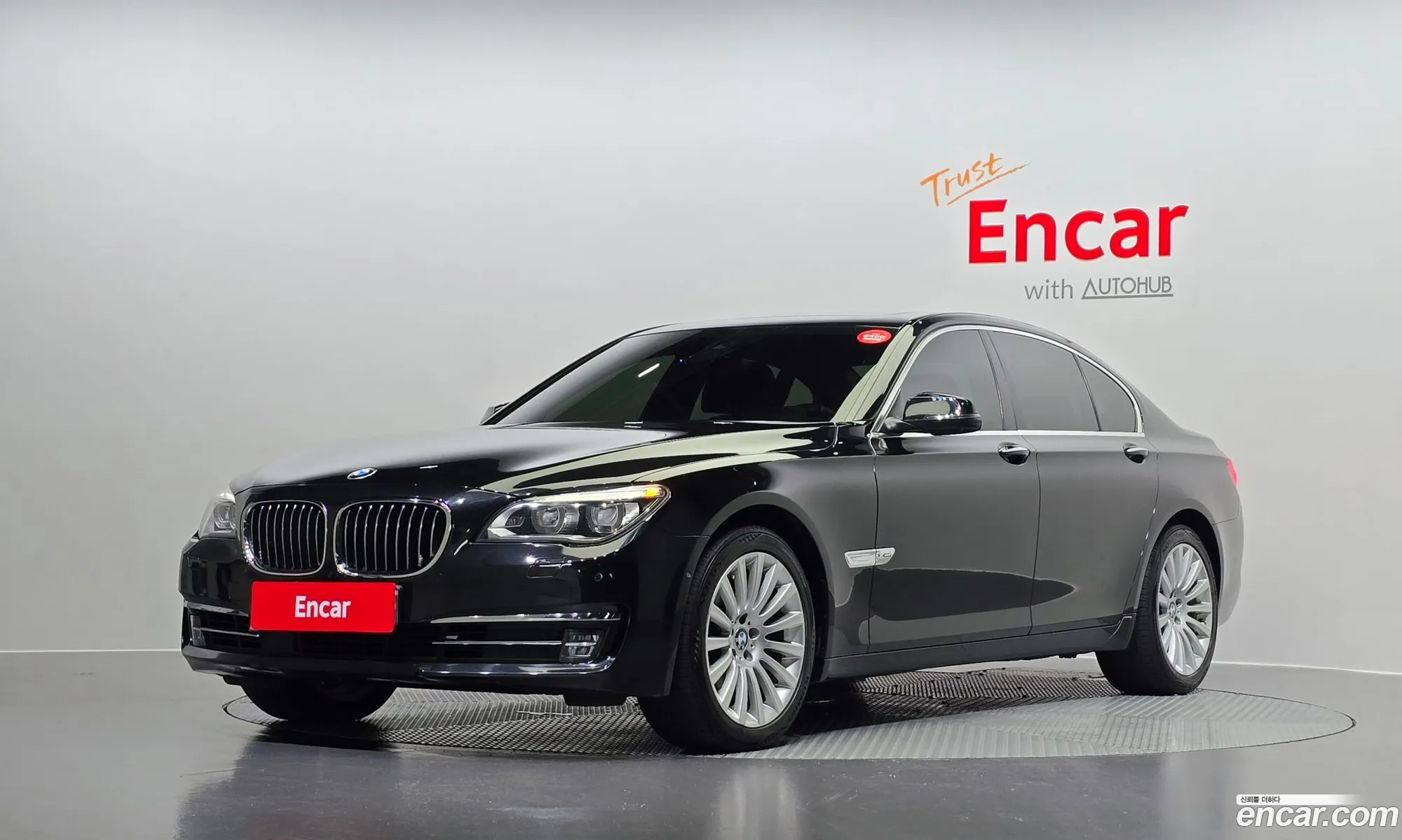 BMW 7 Series F01 740D xDrive - фотография 12393521