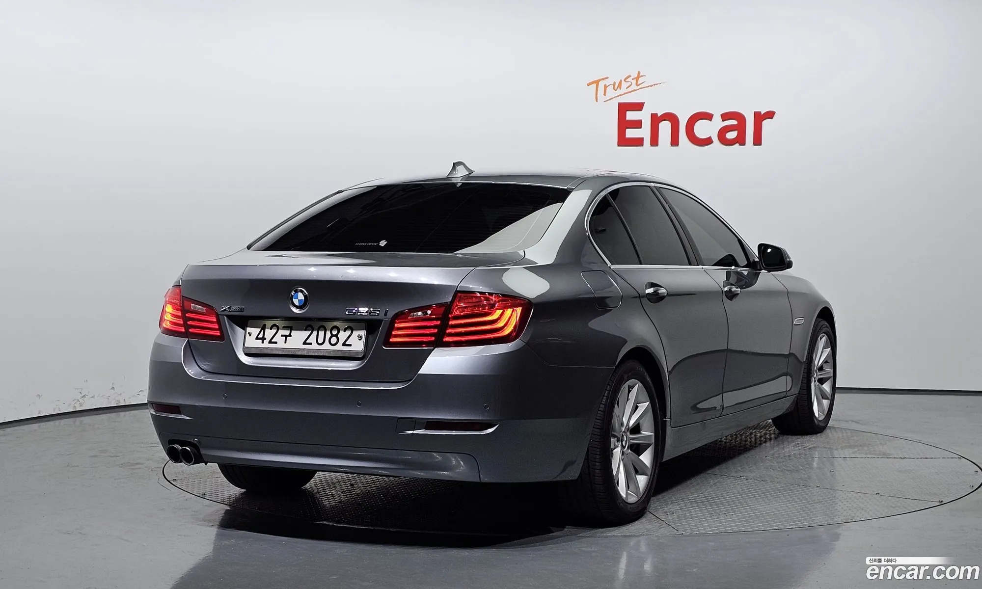 BMW 5 Series F10 528I xDrive - фотография 11919982