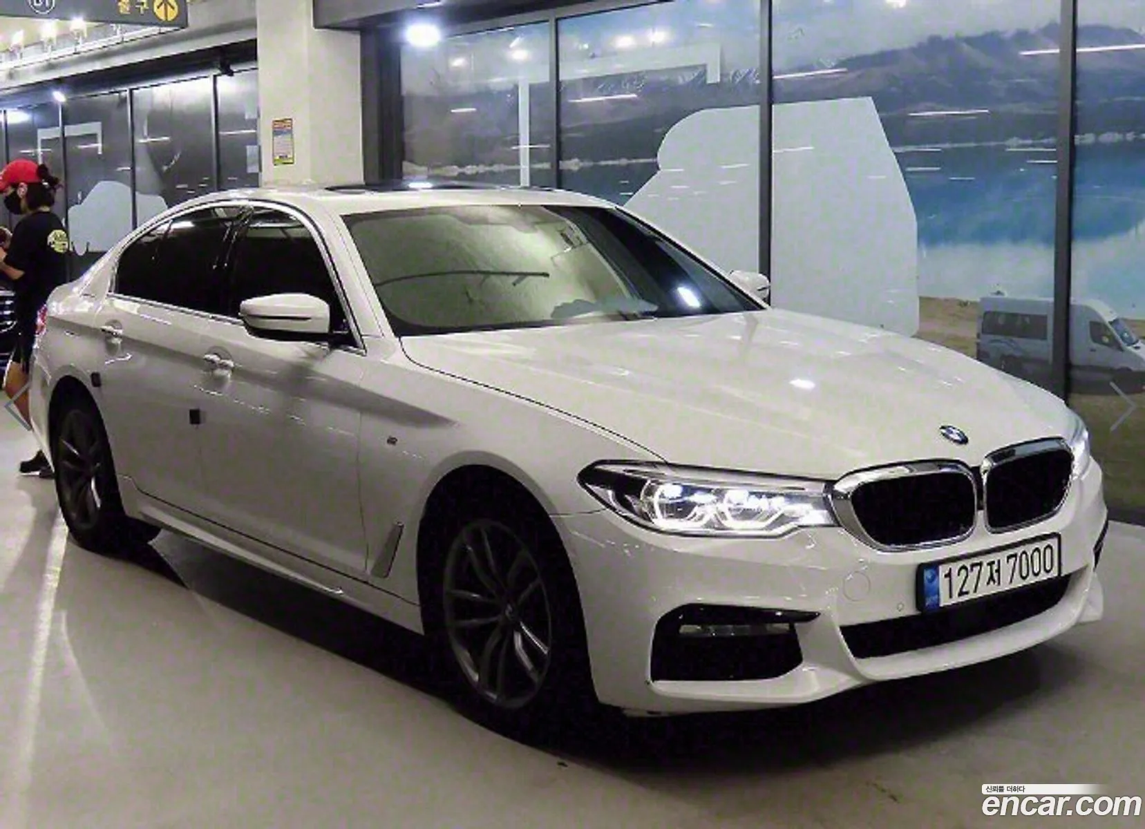 BMW 5 Series G30 520D xDrive M Sport Plus - фотография 11891443
