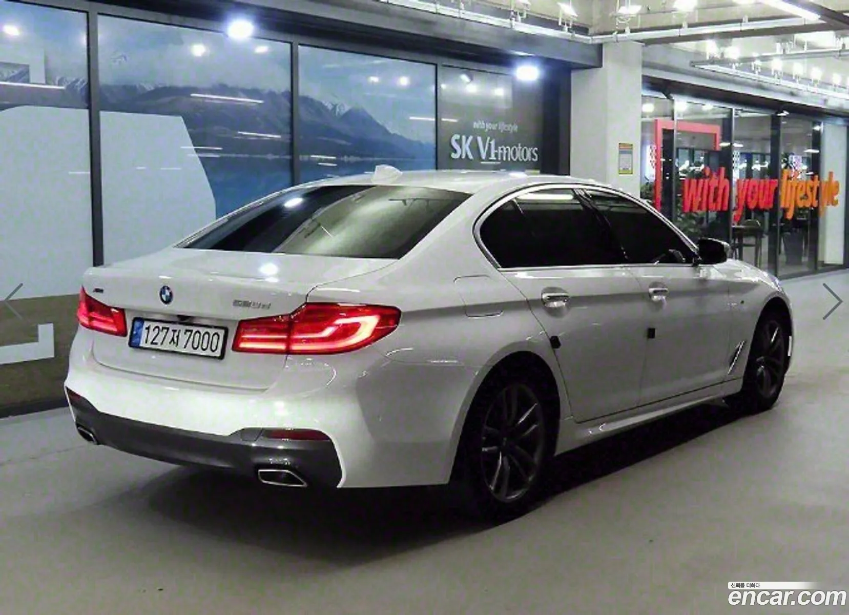 BMW 5 Series G30 520D xDrive M Sport Plus - фотография 11891445