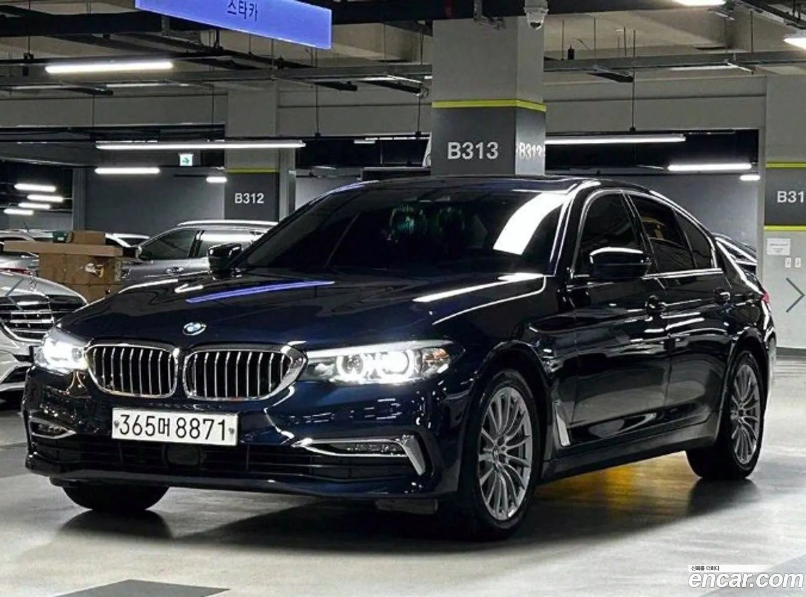 BMW 5 Series G30 520I Luxury - фотография 11891426