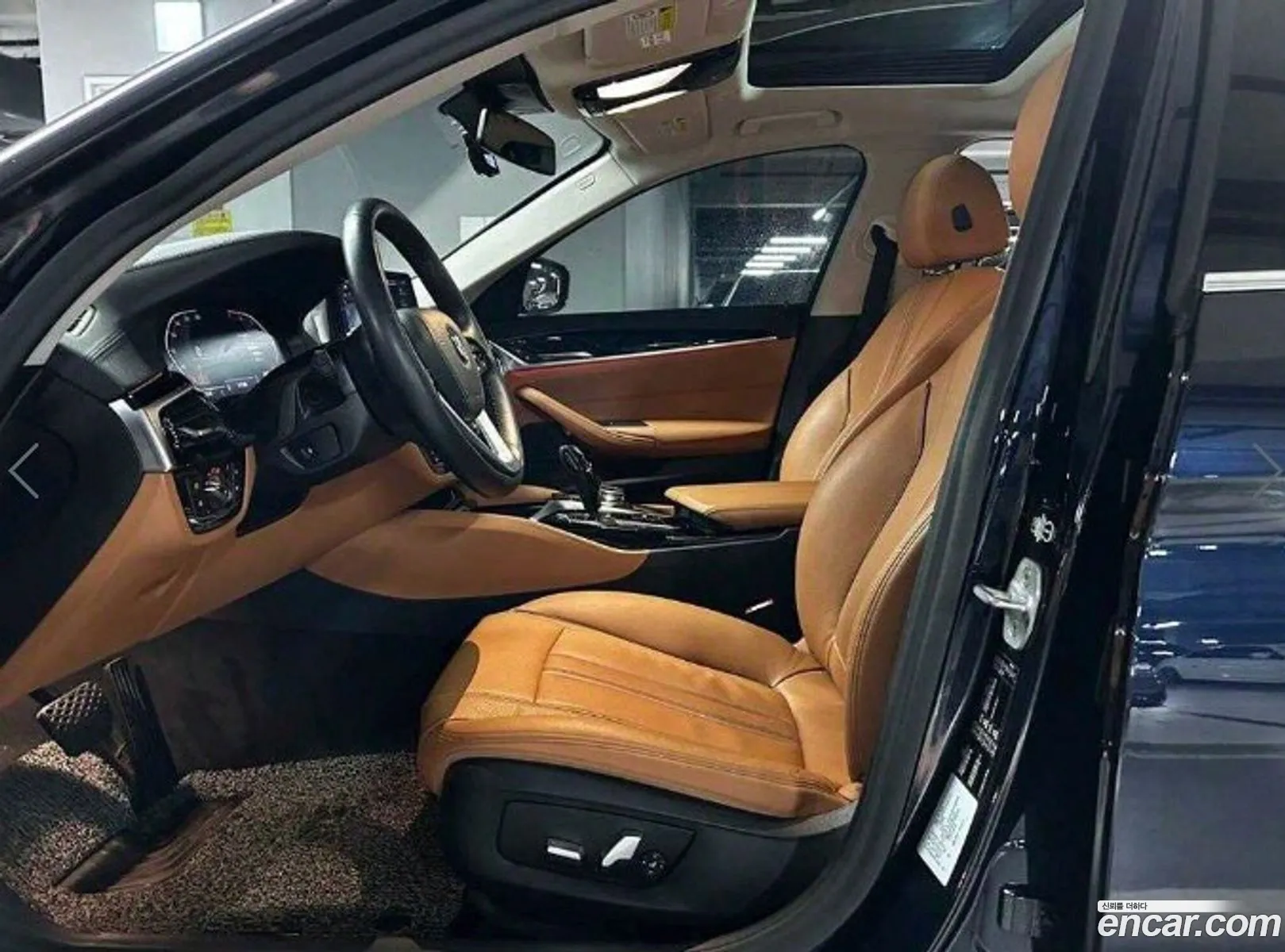BMW 5 Series G30 520I Luxury - фотография 11891431