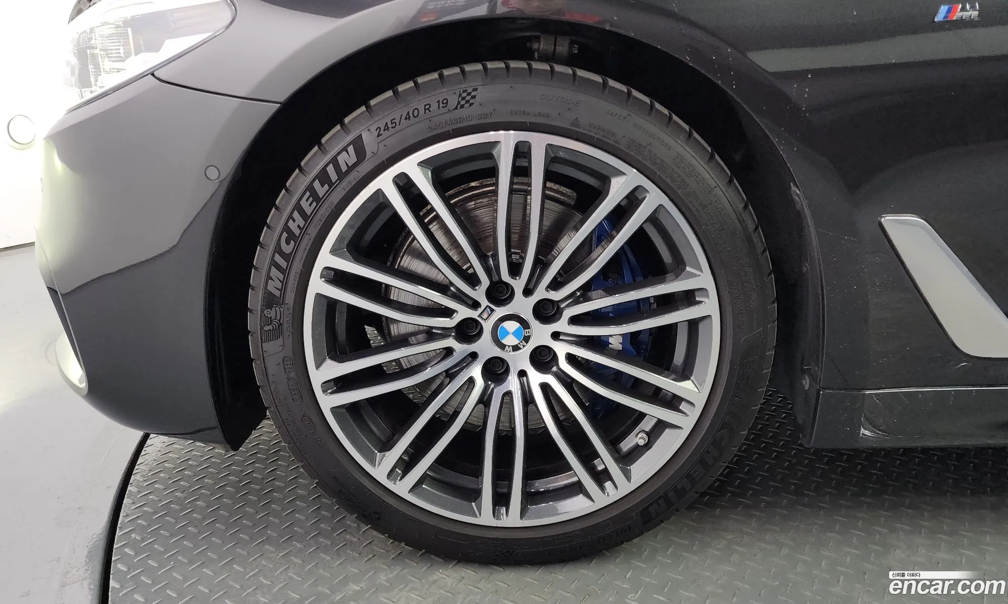 BMW 5 Series G30 530I M Sports Plus - фотография 11891418