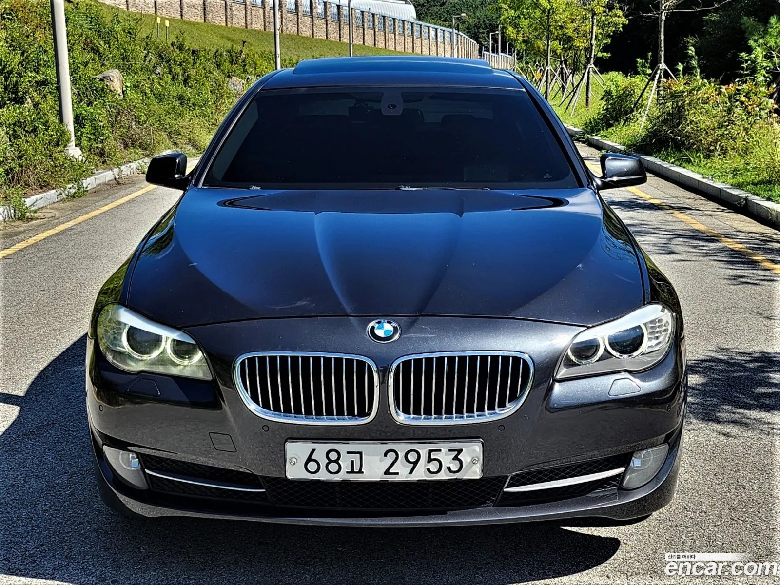 BMW 5 Series F10 520D - фотография 11891404
