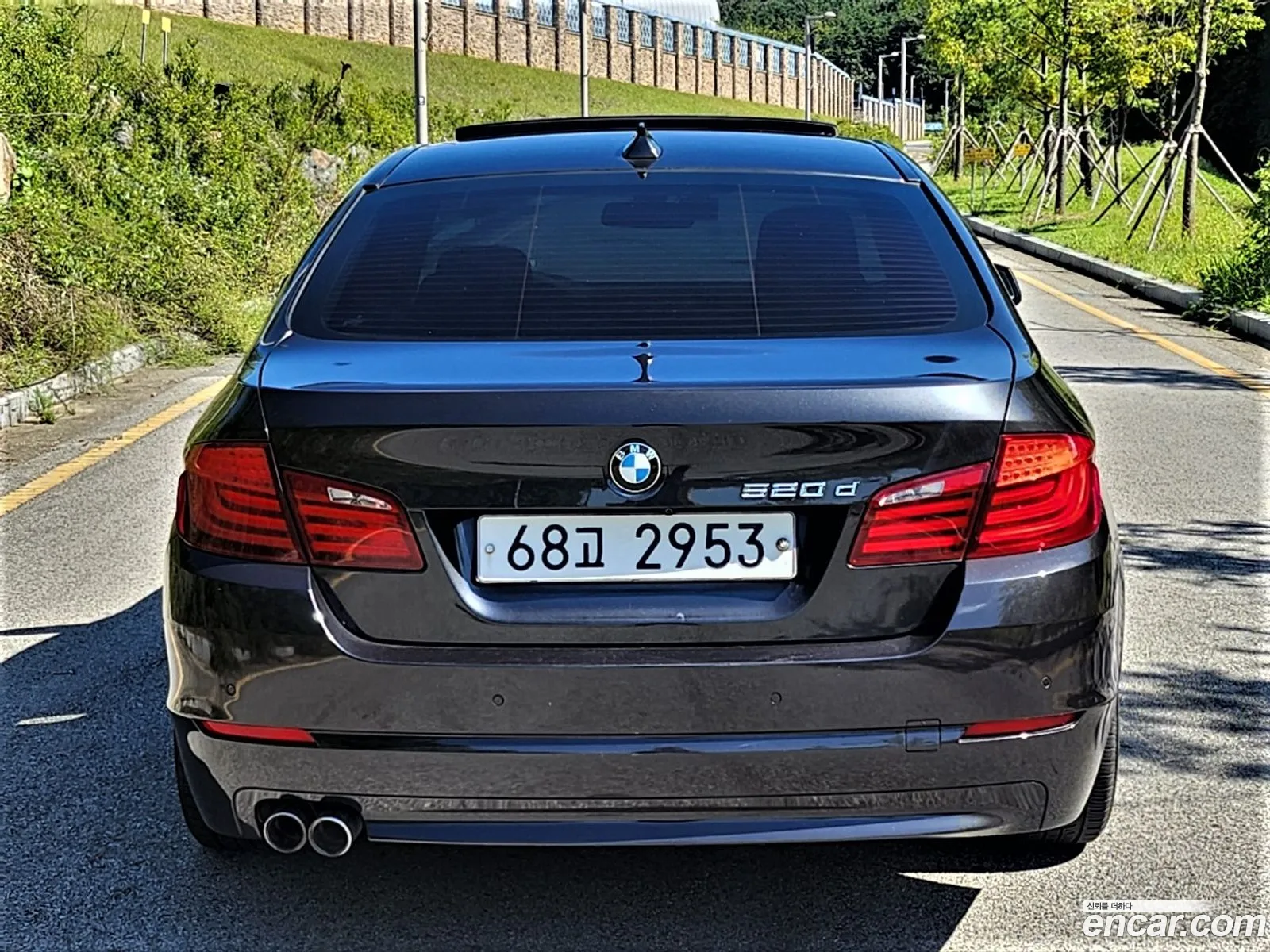 BMW 5 Series F10 520D - фотография 11891405