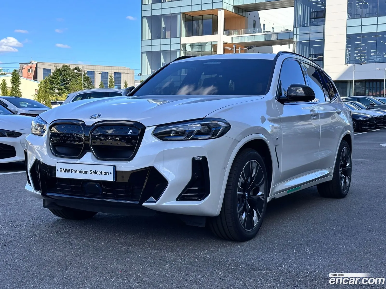 BMW Ix3 M Sport - фотография 203736
