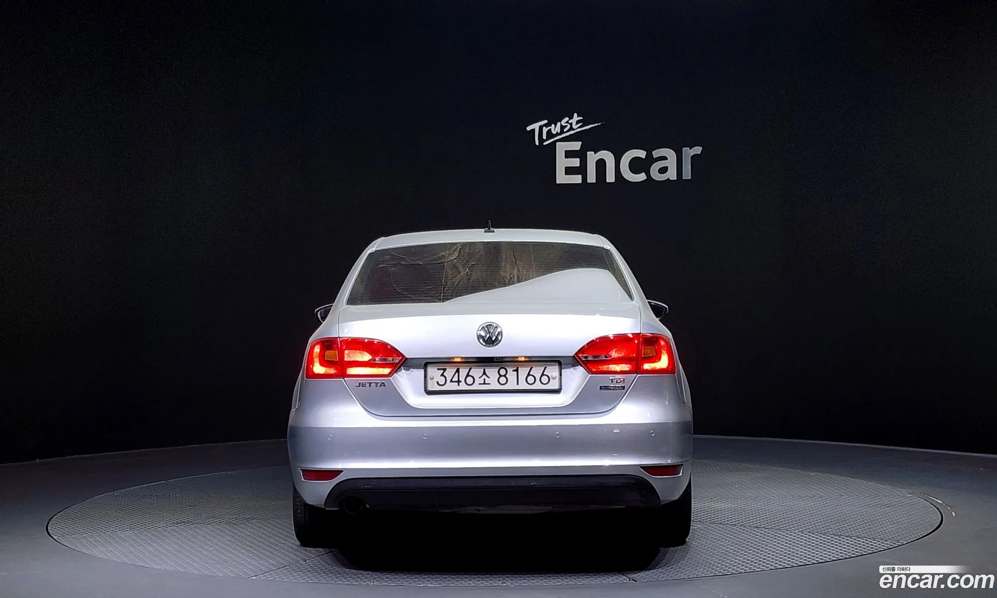 Volkswagen New Jetta 16 Tdi Bluemotion 6Th Generation - фотография 12561533