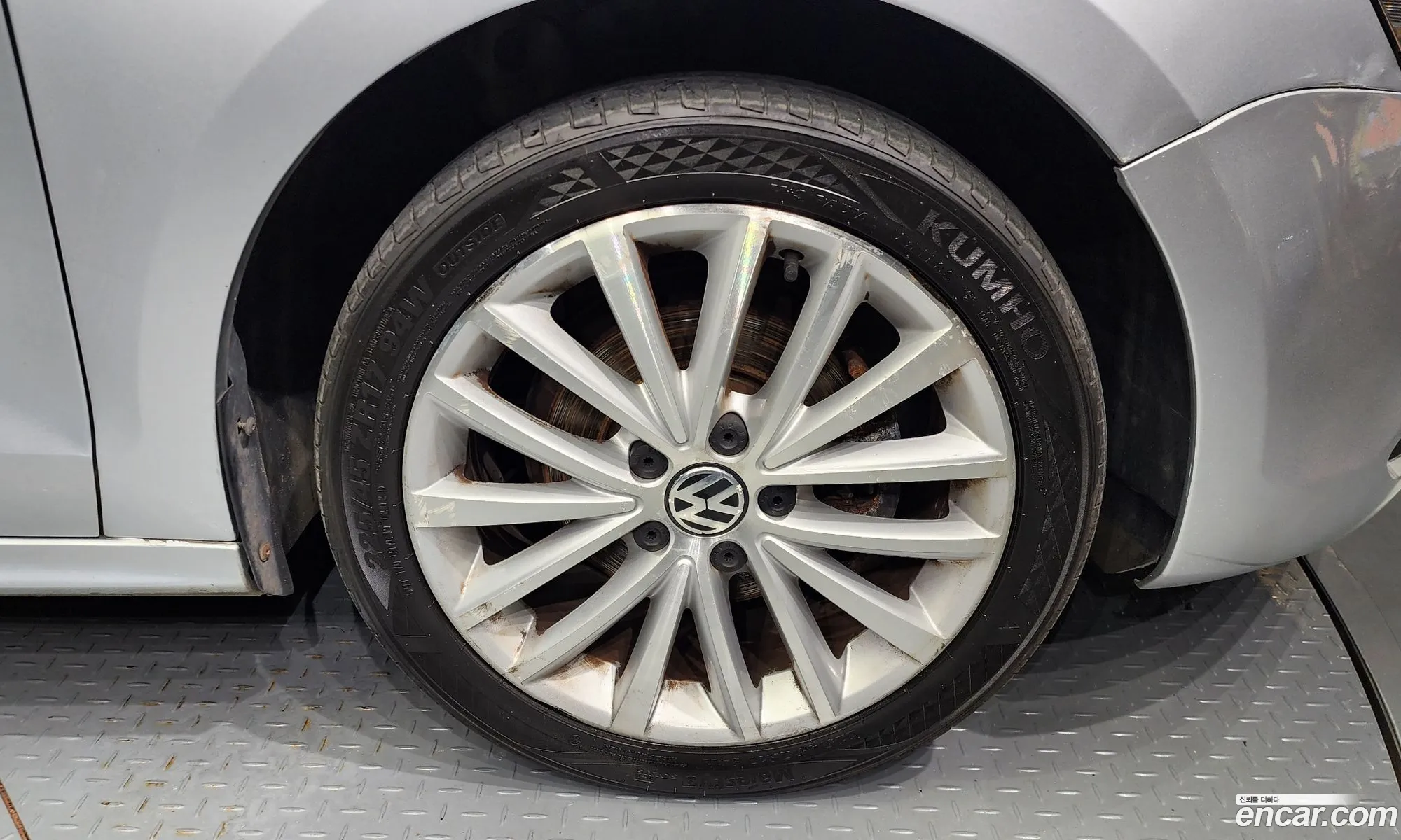 Volkswagen New Jetta 16 Tdi Bluemotion 6Th Generation - фотография 12561534