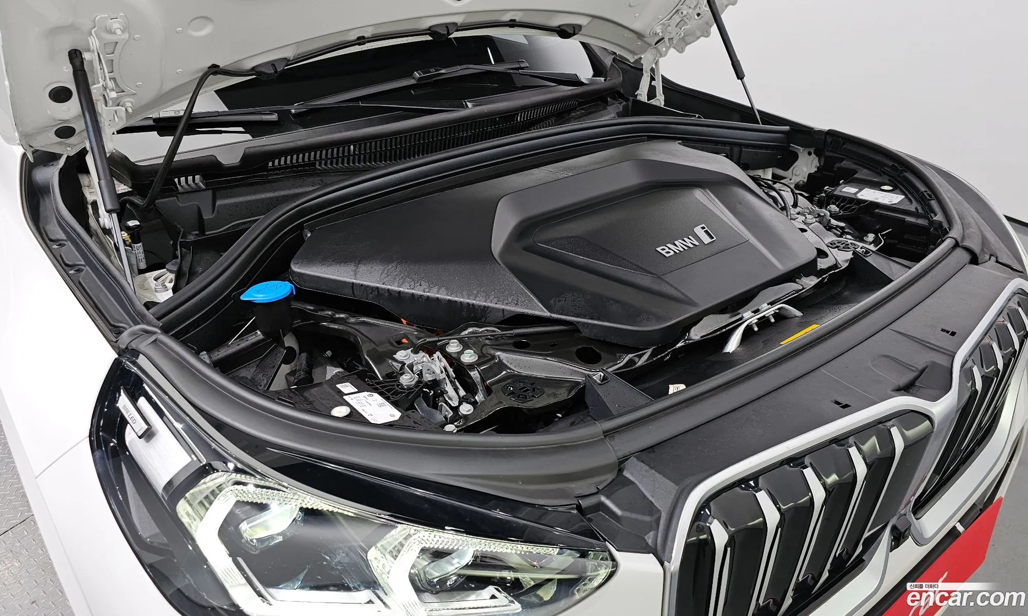 BMW Ix1 U11 xDrive 30 M Sports - фотография 264884