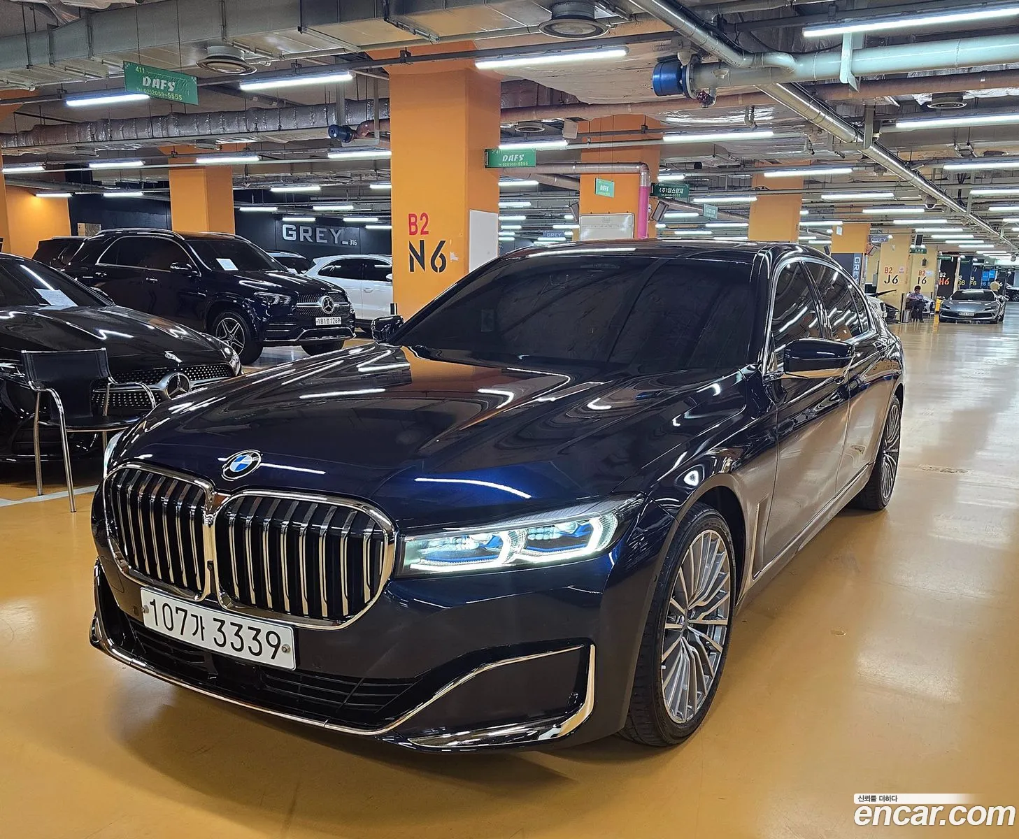 BMW 7 Series G11 740Li xDrive Design Pure Excellence - фотография 264855