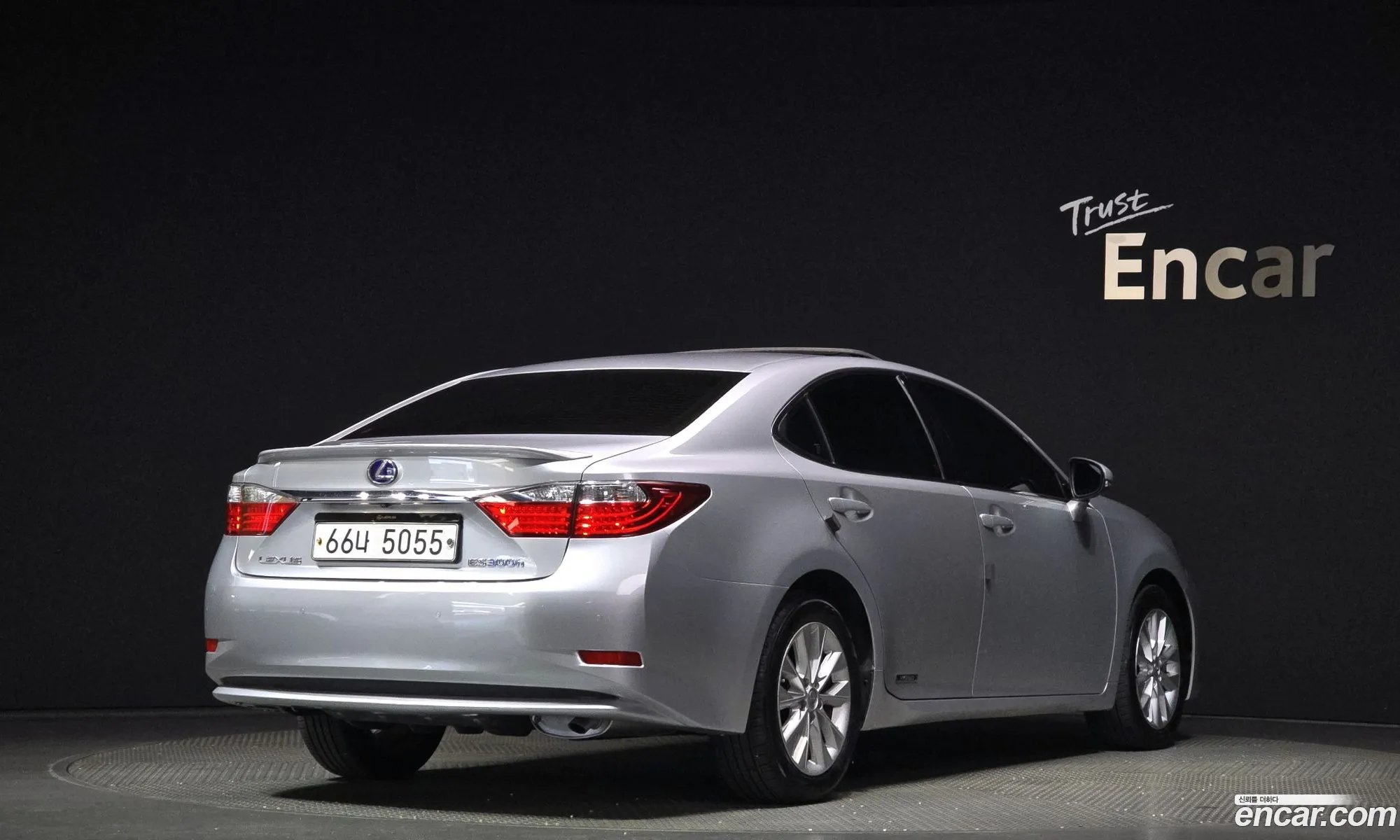 Lexus New Es300H Supreme Xv60 - фотография 6539264