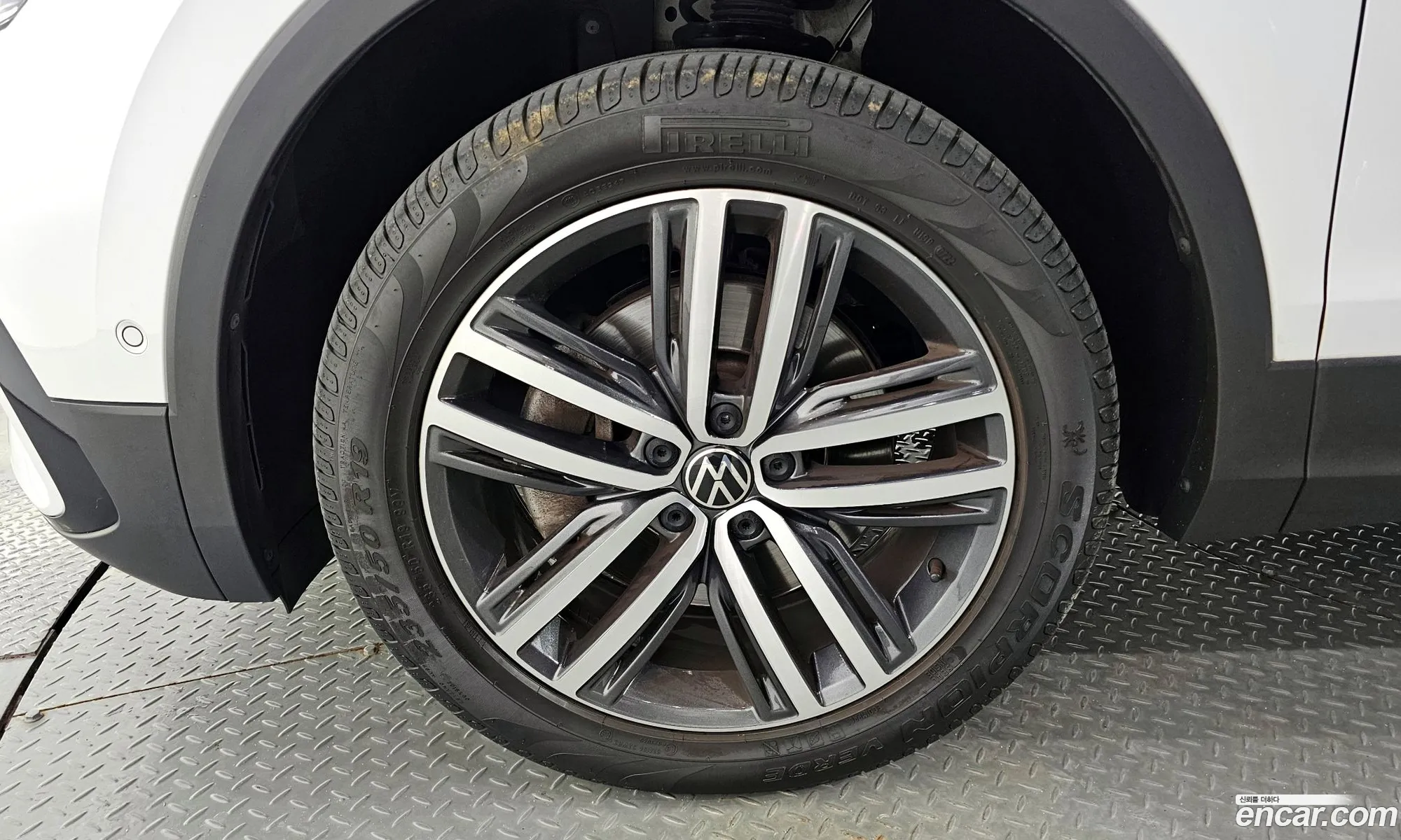 Volkswagen Tiguan Allspace 20 Tsi Prestige - фотография 12470528