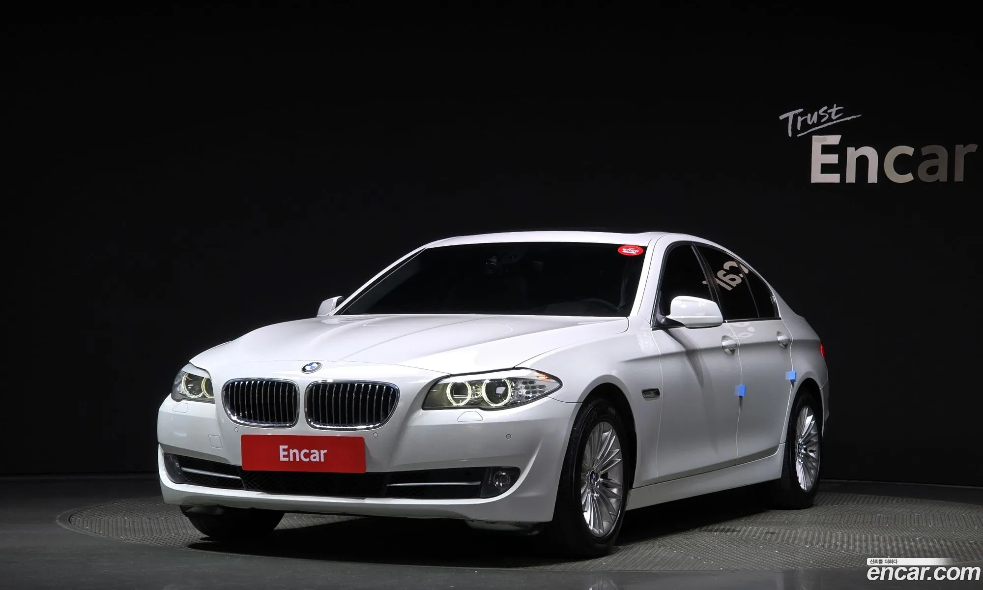 BMW 5 Series F10 520D - фотография 264454