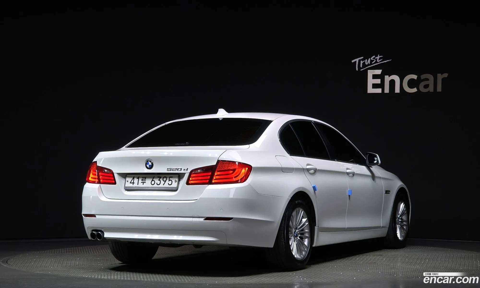 BMW 5 Series F10 520D - фотография 264455
