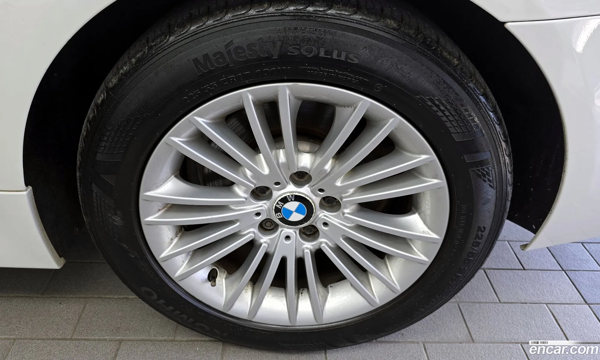BMW 5 Series F10 520D - фотография 264458