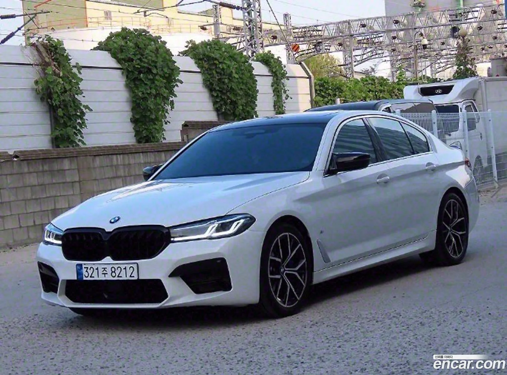 BMW 5 Series G30 530I M Sports - фотография 264431