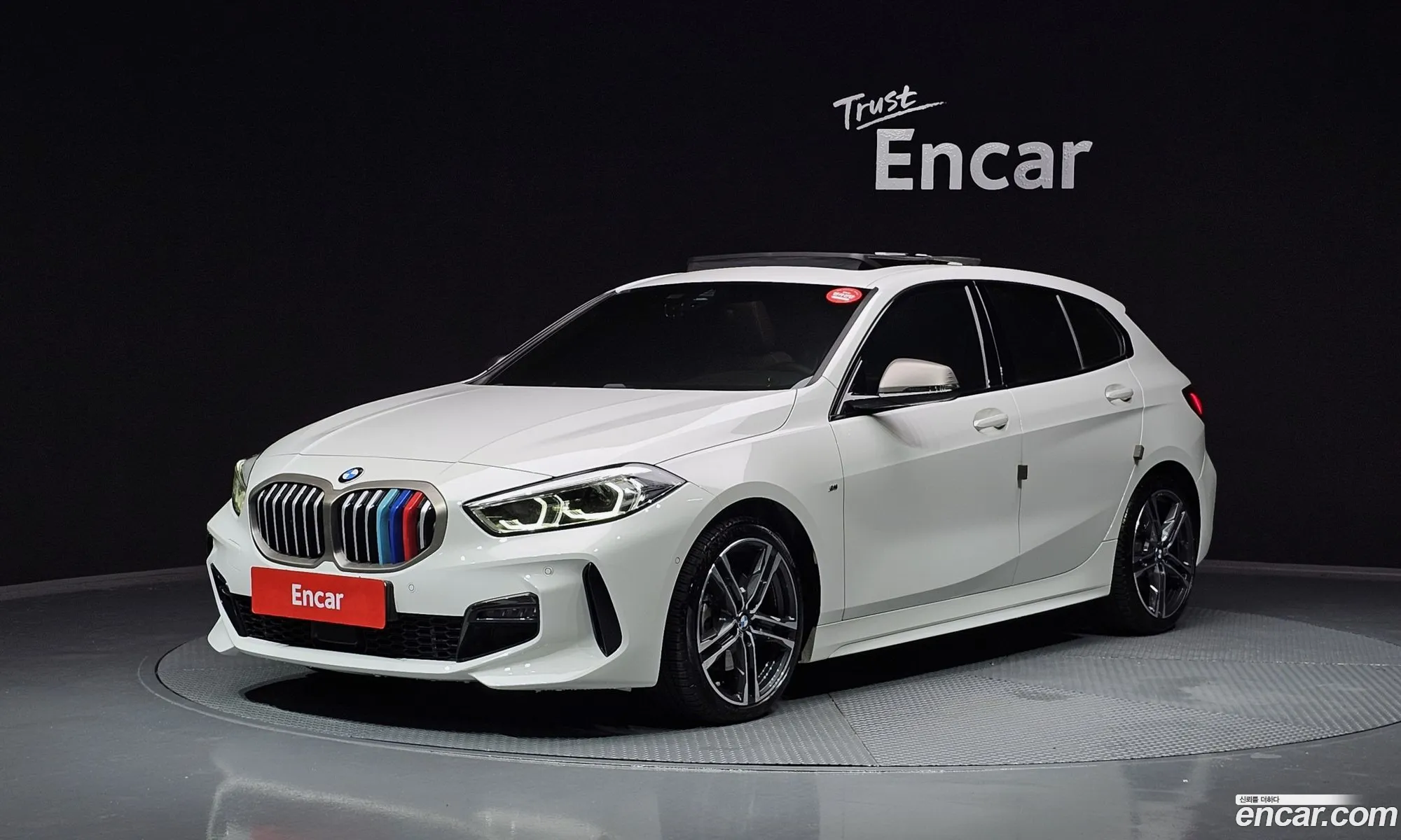 BMW 1 Series F40 118D M Sports - фотография 264418