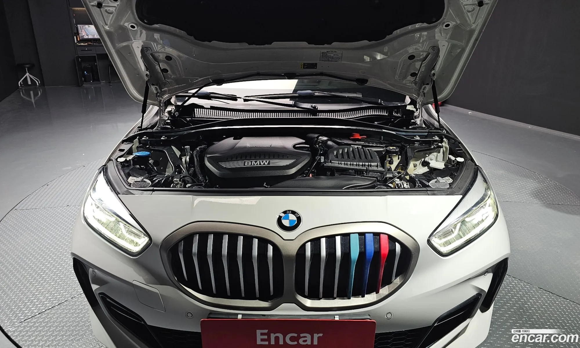 BMW 1 Series F40 118D M Sports - фотография 264423