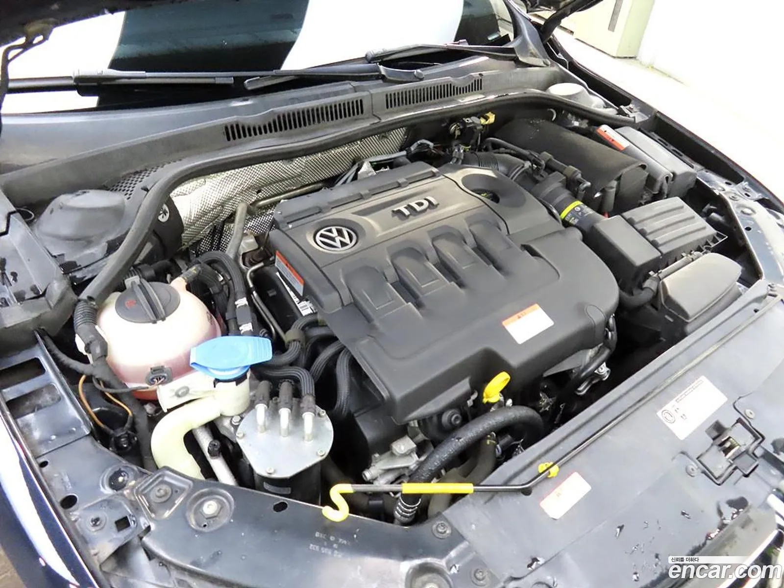 Volkswagen New Jetta 20 Tdi Bluemotion 6Th Generation - фотография 12470541