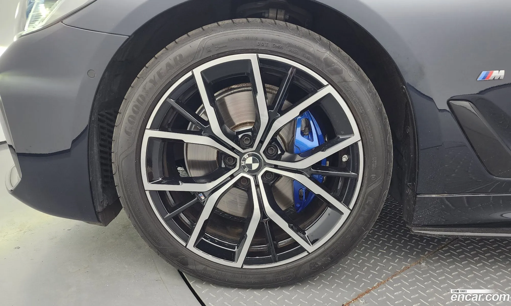 BMW 5 Series G30 530I M Sports - фотография 12684583