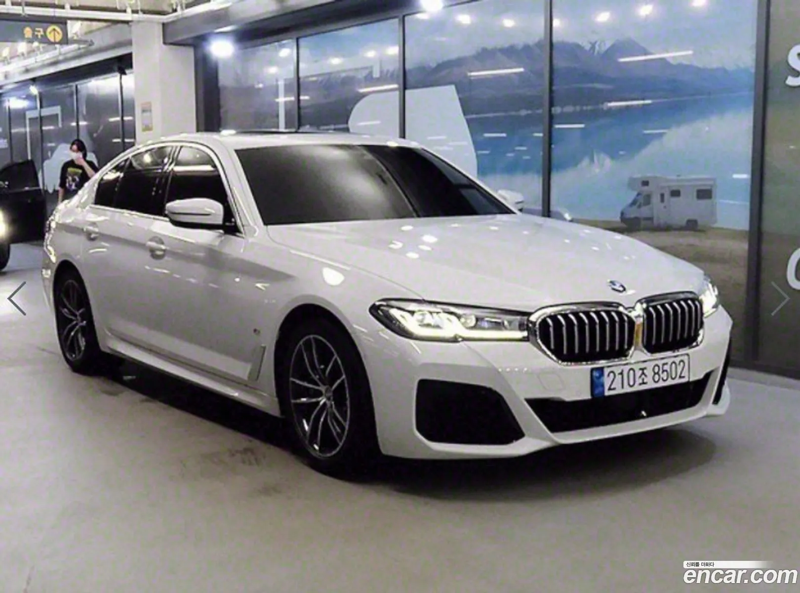 BMW 5 Series G30 520I M Sports - фотография 11873338