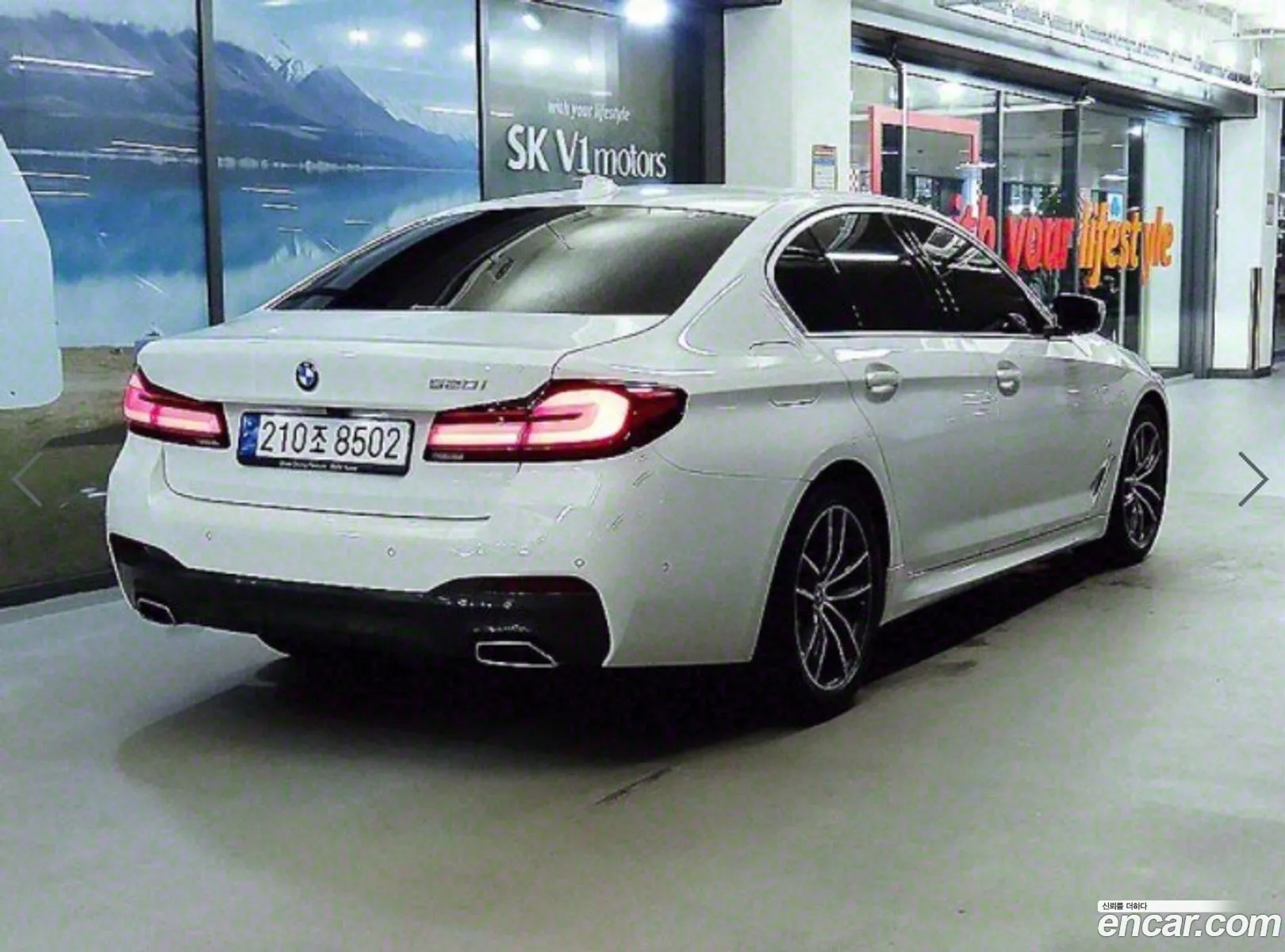 BMW 5 Series G30 520I M Sports - фотография 11873340