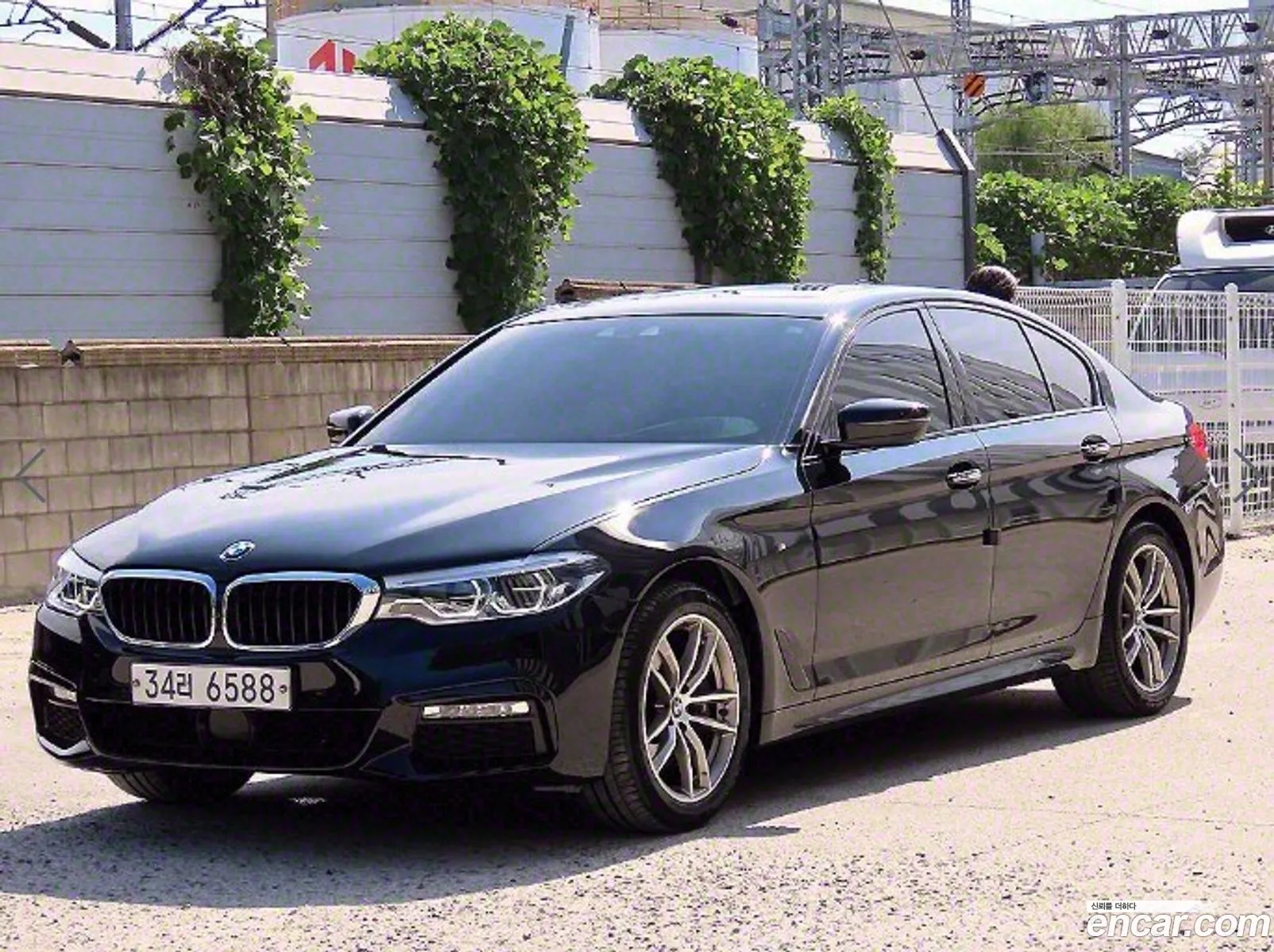 BMW 5 Series G30 530I xDrive M Sport Plus - фотография 11873334