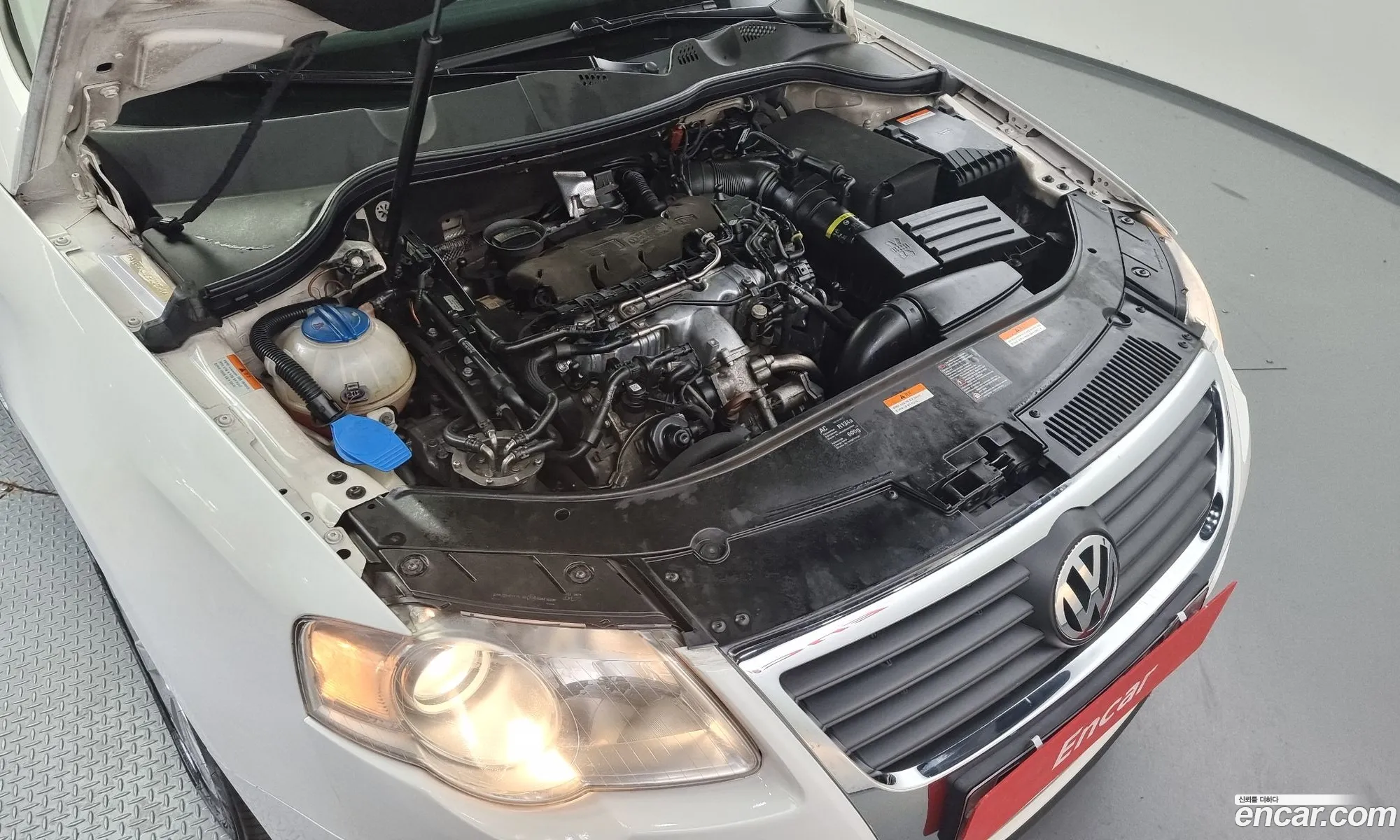 Volkswagen New Passat 20 Tdi Comfort B6 - фотография 12438421