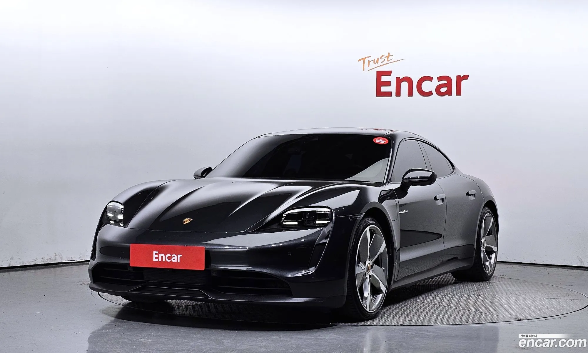 Porsche Taycan Base - фотография 941884
