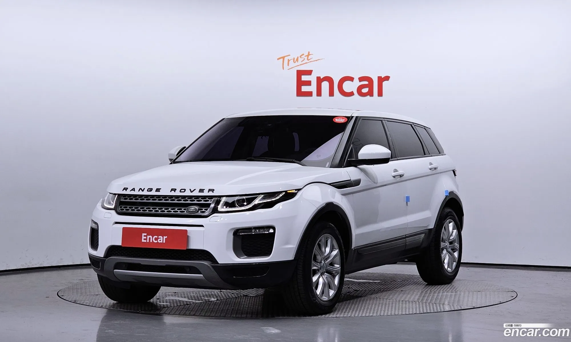 Land Rover Range Rover Evoque 20 Td4 Se - фотография 5196370
