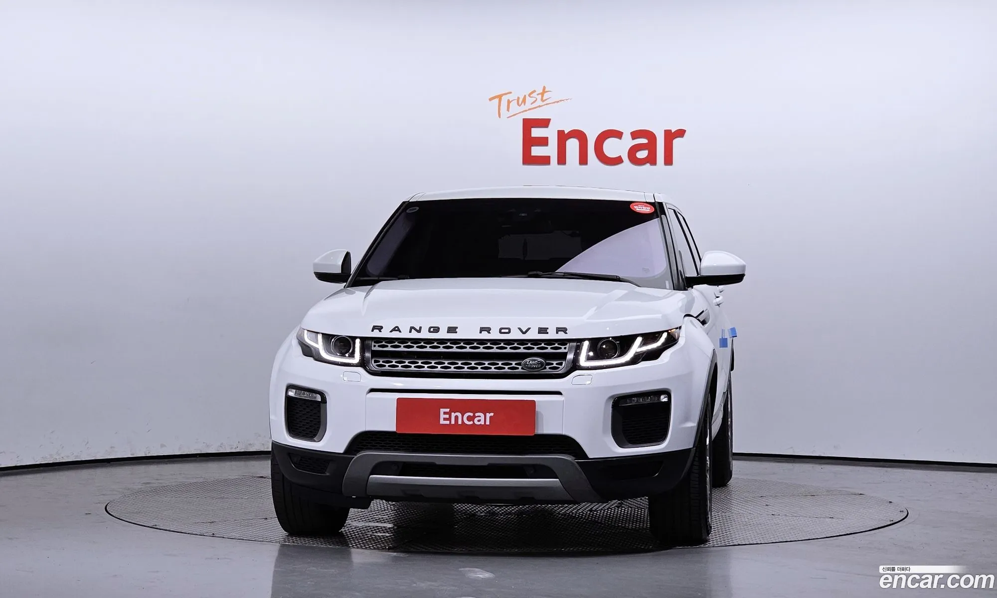 Land Rover Range Rover Evoque 20 Td4 Se - фотография 5196372