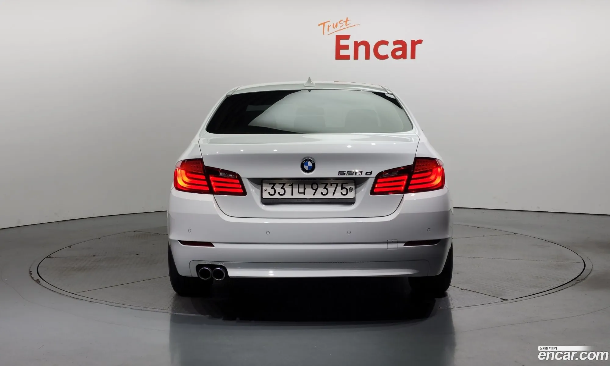 BMW 5 Series F10 520D - фотография 334207