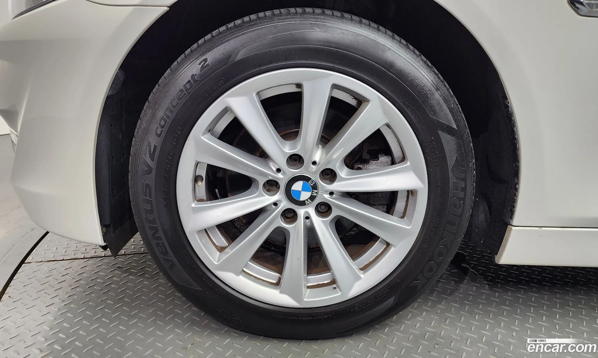 BMW 5 Series F10 520D - фотография 334208