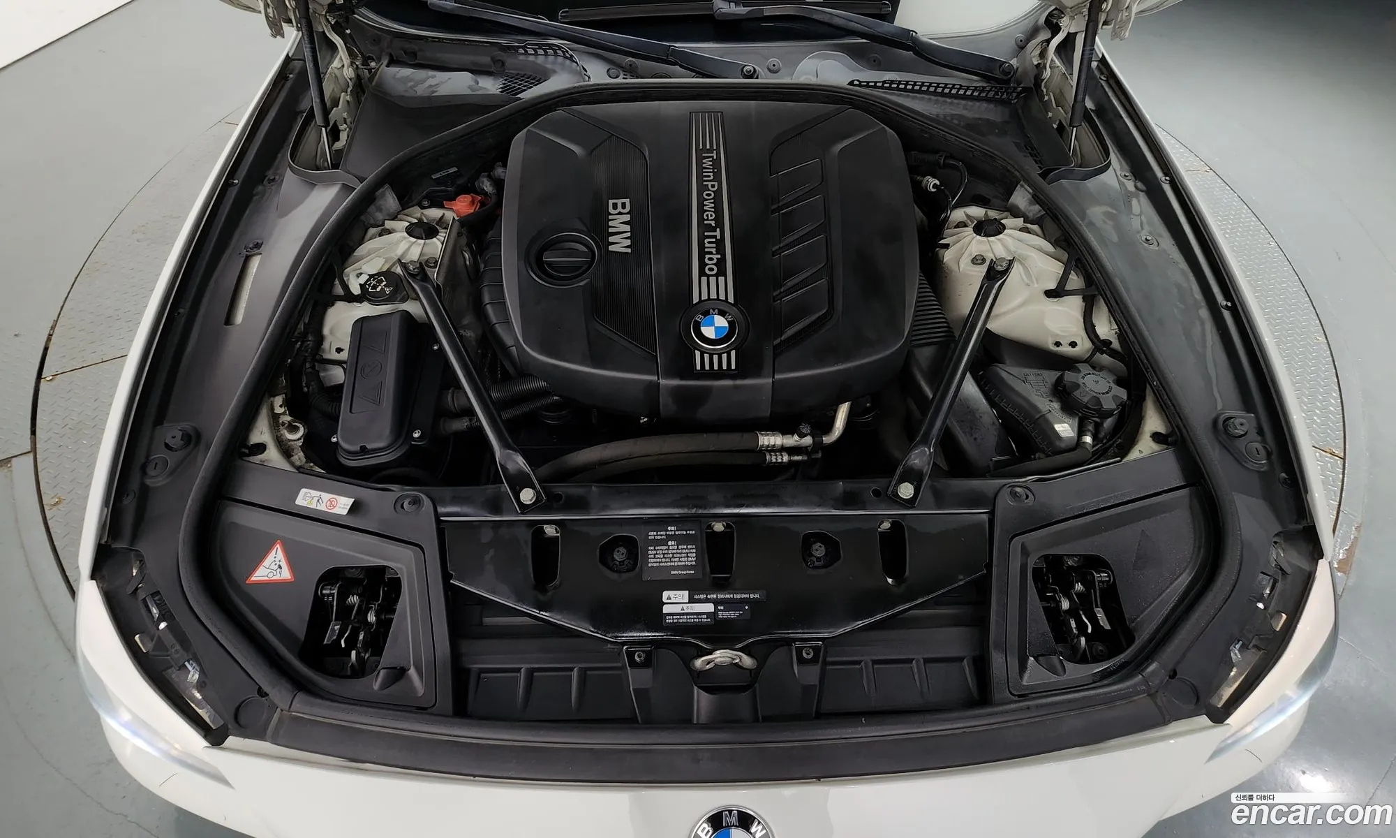 BMW 5 Series F10 520D - фотография 334209