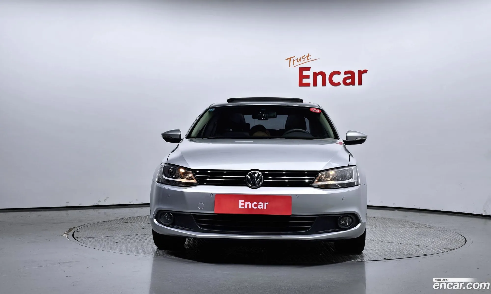 Volkswagen New Jetta 20 Tdi 6Th Generation - фотография 12512571