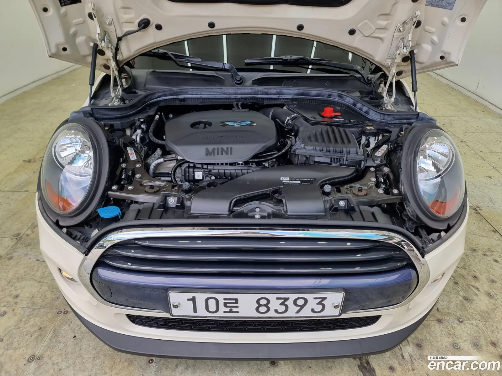 Mini Cooper Basic 3Rd Generation - фотография 10546640