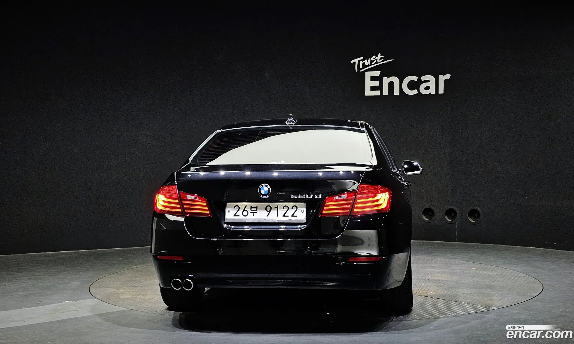 BMW 5 Series F10 520D - фотография 12432203