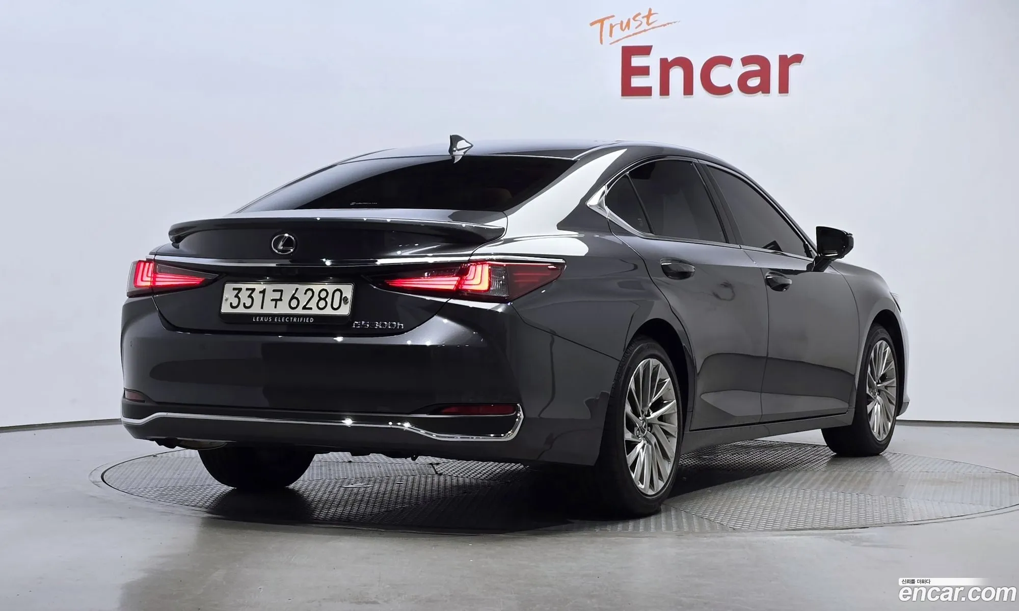 Lexus Es300H 7Th Generation Executive - фотография 6539240