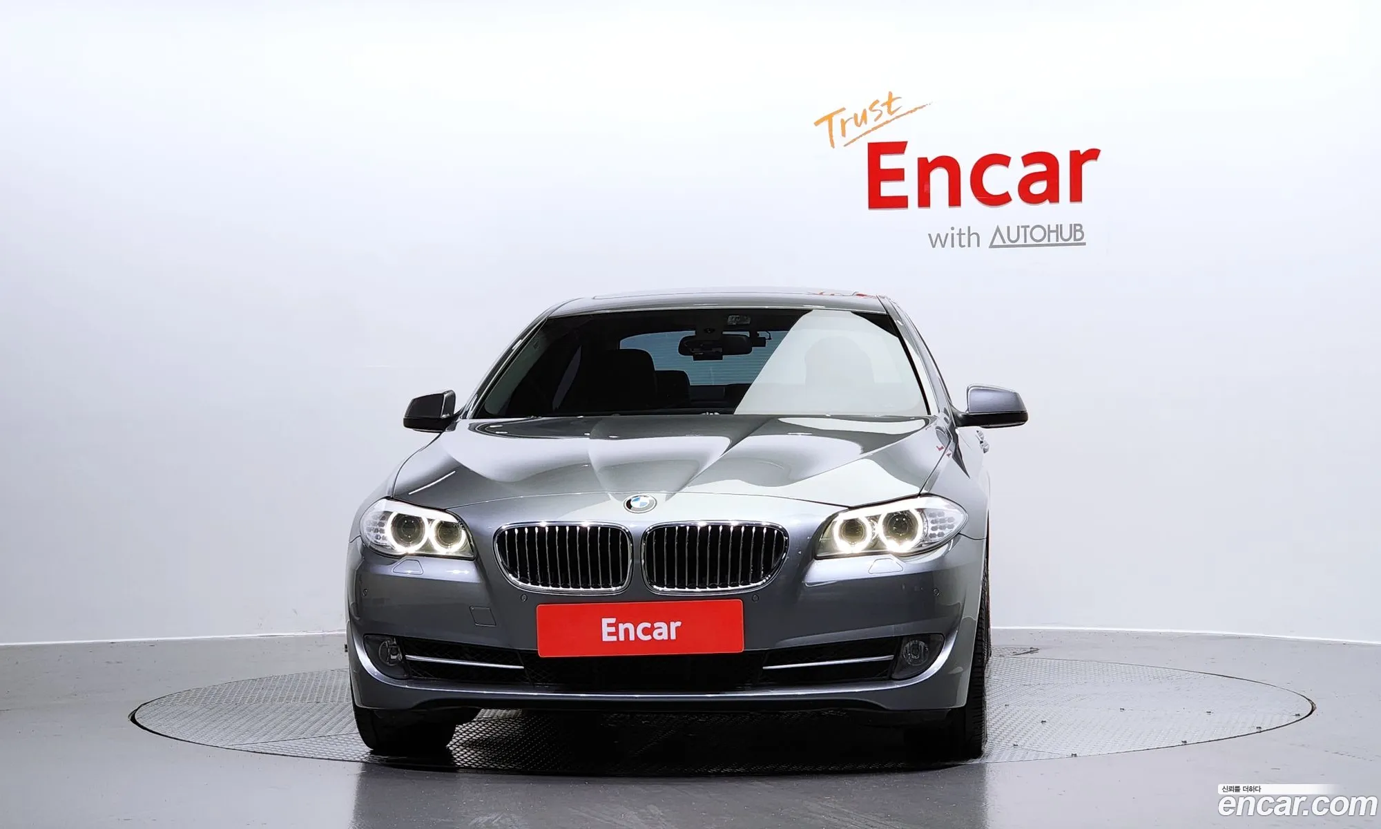 BMW 5 Series F10 528I - фотография 726816