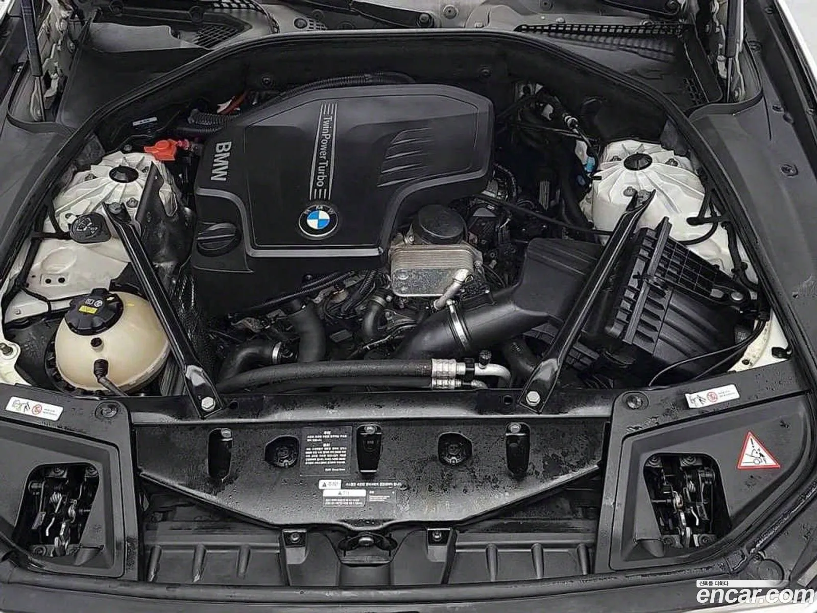 BMW 5 Series F10 528I M Aerodynamics - фотография 733920