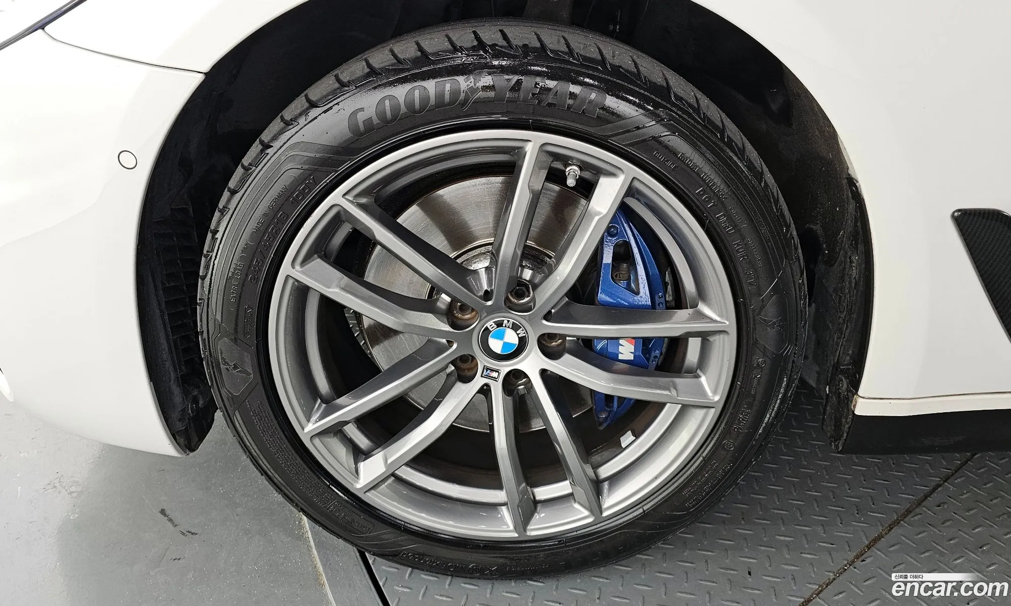 BMW 5 Series G30 530I xDrive M Sport Plus - фотография 733850