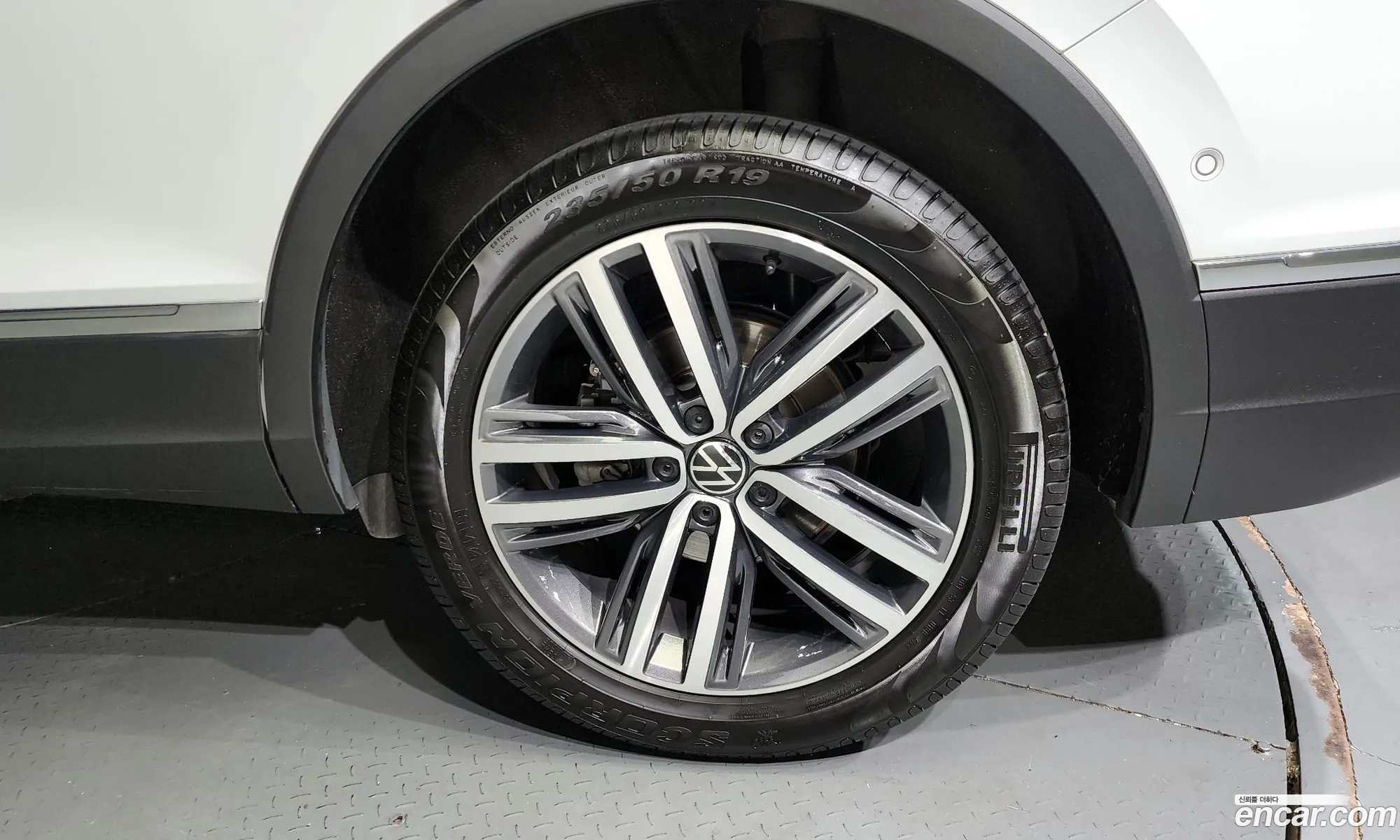 Volkswagen Tiguan Allspace 20 Tsi Prestige - фотография 12438347