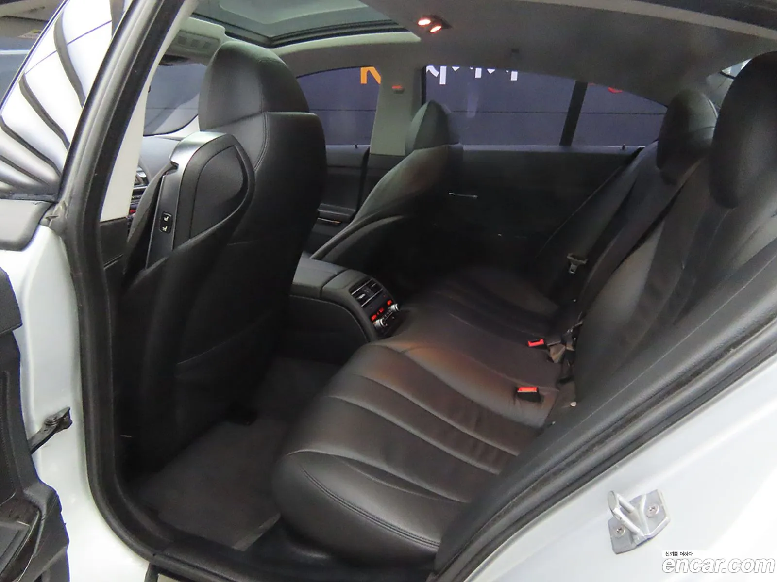 BMW 6 Series F12 640D xDrive Gran Coupe - фотография 724301