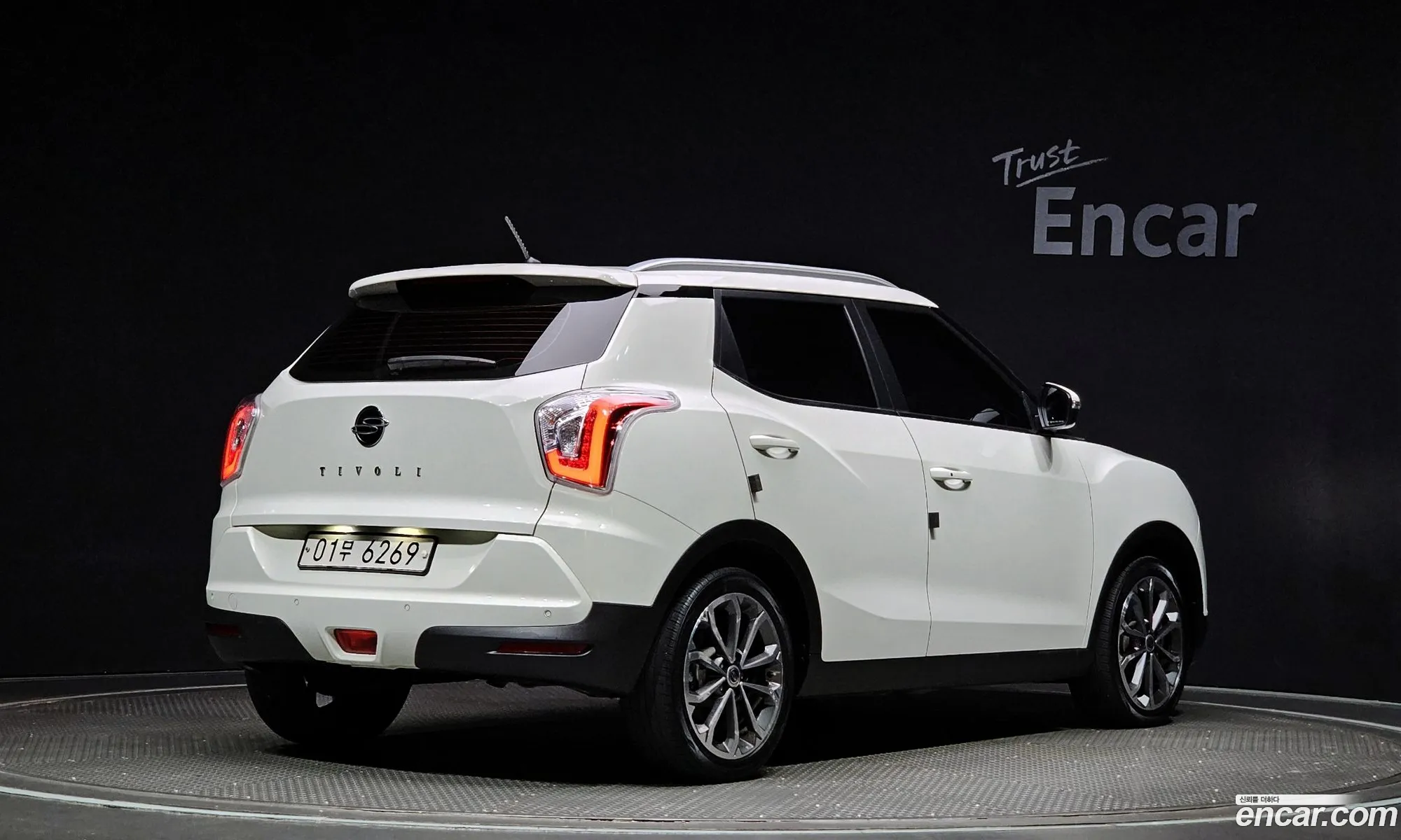 Kg Mobility Ssangyong Tivoli Vx 2Wd - фотография 4774198