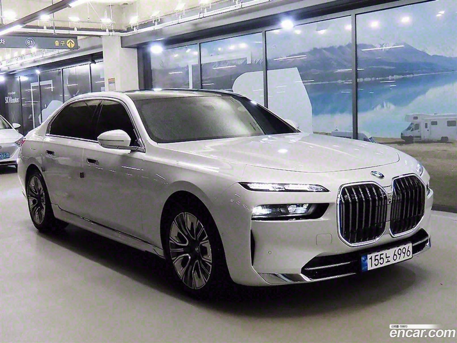 BMW 7 Series G70 740I Sdrive Design Pure Excellence - фотография 724272